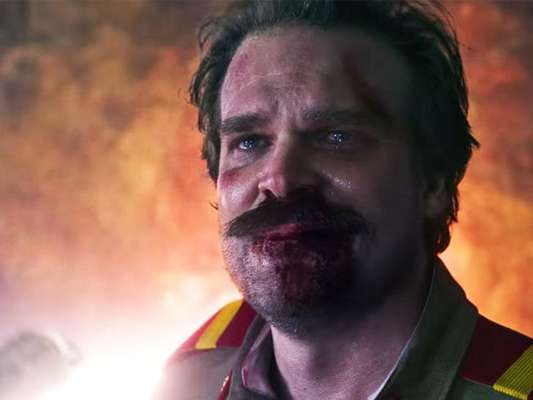 Teoria mostra que acontecimento da 1ª temporada pode indicar destino de Hopper (David Harbour) em "Stranger Things"