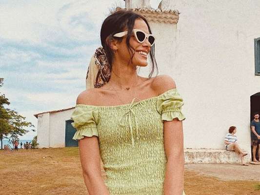 Tendências das famosas: os looks de Bruna Marquezine, Marina Ruy Barbosa e mais fashionistas vão te inspirar nessas 55 fotos!