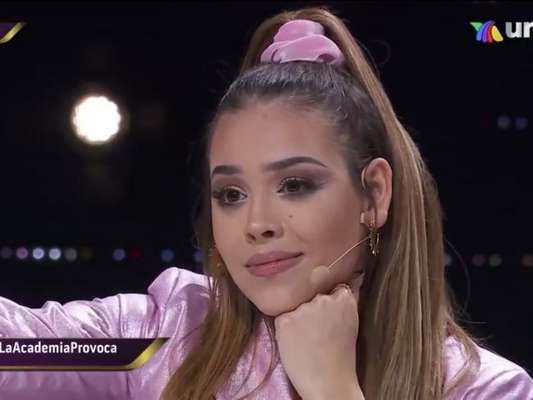Danna Paola briga ao vivo com participante de reality show