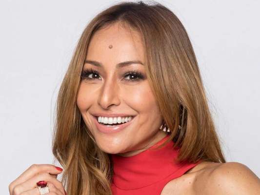 Sabrina Sato vai receber ex-namorado Dhomini, campeão do 'BBB3', em reality do seu novo programa na Record TV, o 'Made in Japan'