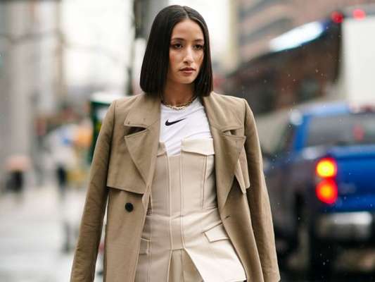 Moda de NY: espartilho é tendência absoluta no street style do New York Fashion Week