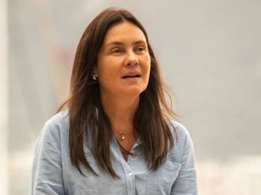 Nos próximos capítulos da novela 'Amor de Mãe', Thelma (Adriana Esteves) confirma que Danilo (Chay Suede) foi adotado quando criança