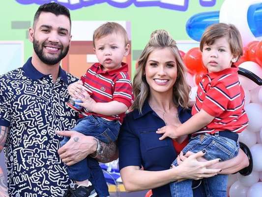 Filhos de Gusttavo Lima e Andressa Suita roubam a cena em passeio de avião nesta quarta-feira, dia 12 de fevereiro de 2020
