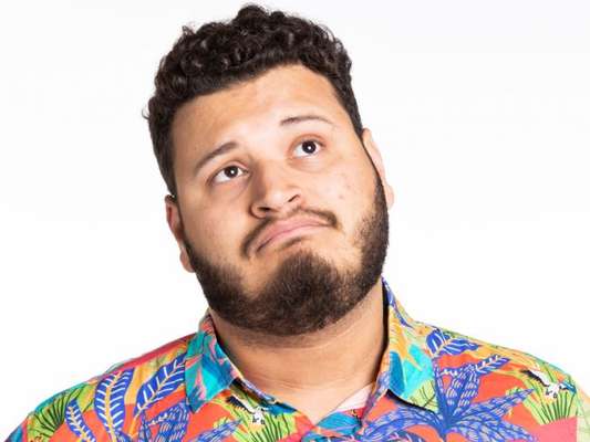 No 'BBB20', Victor Hugo tem crise de ciúmes e tenta beijo em Guilherme