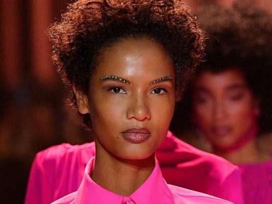As trends de beleza do NYFW: polêmica fashion bombou na passarela!