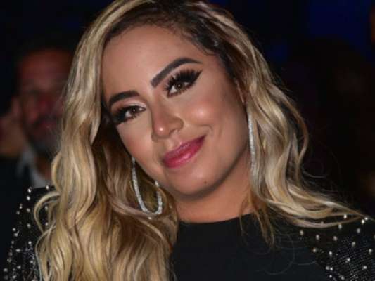 Rafaella Santos voltou a aparecer com a barriga saliente
