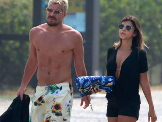 Thiago Martins assume namoro com Talita Nogueira e diz: 'Estamos felizes' (24 de fevereiro de 2020)