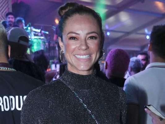 Paolla Oliveira prestigia ensaio de bloco de Anitta no Complexo do Lagoon, na Lagoa, Rio de Janeiro, na noite desta quarta-feira, 26 de fevereiro de 2020