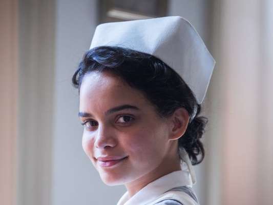 Último capítulo da novela 'Éramos Seis': Alfredo (Nicolas Prattes) descobre ser pai do filho de Inês (Carol Macedo)Último capítulo da novela 'Éramos Seis': Alfredo (Nicolas Prattes) descobre ser pai do filho de Inês (Carol Macedo)