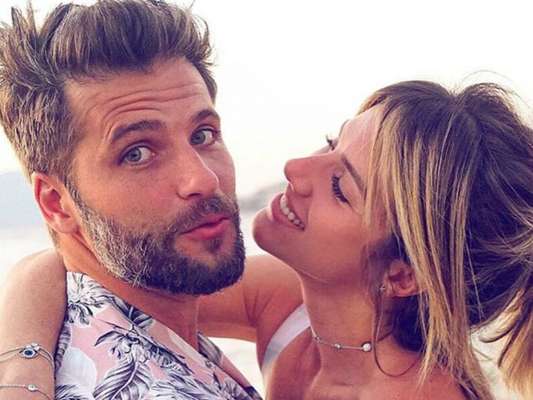 Filhos fazem registro fofo de Giovanna Ewbank e Bruno Gagliasso