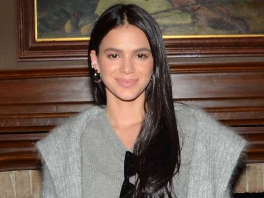 Bruna Marquezine é chamada de 'racista' e se defende de nova polêmica na internet