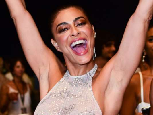 Juliana Paes comemora 8 dias sem cigarro durante quarentena, como revelou em entrevista nesta terça-feira, dia 07 de abril de 2020