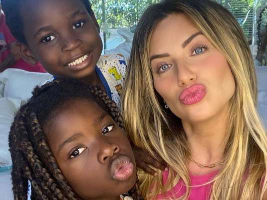Filha de Giovanna Ewbank impressiona por beleza em foto