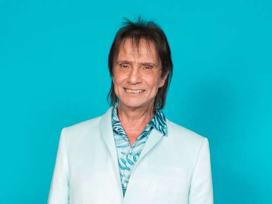 Cantora e ex-'The Voice' é apontada como nova namorada de Roberto Carlos