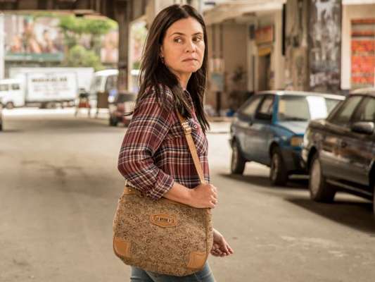 Globo pode exibir suas novelas só três vezes por semana após retormar exibição das tramas, diz a colunsita de TV Carla Bittencourt