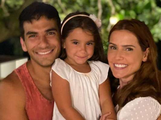 Deborah Secco relata crise de choro com Maria Flor em brincadeira. Saiba motivo em vídeo nesta quinta-feira, dia 02 de julho de 2020