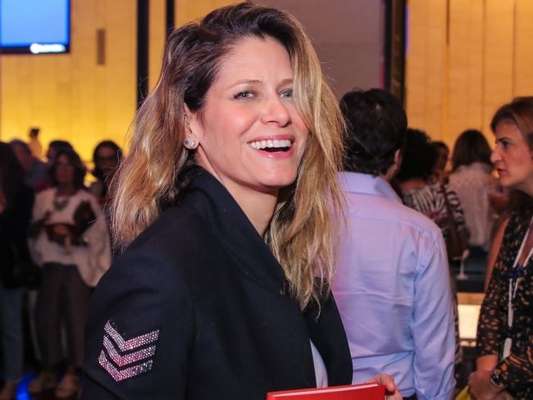 Filhas de Didi Wagner gravam vídeo divertido com a mãe e semelhança agita web nesta segunda-feira, dia 13 de julho de 2020