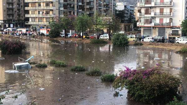 Inundação em Palermo, no sul da Itália