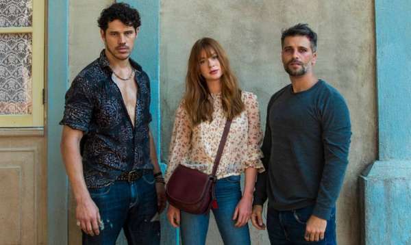 As polêmicas de 'O Sétimo Guardião' - O último capítulo da novela 'O Sétimo Guardião' vai ao ar nesta sexta-feira, 17 de maio de 2019. A produção esteve envolvida por diversas polêmicas em seus bastidores, desde uma disputa pelos direitos de coautoria entre Aguinaldo Silva e ex-alunos de um curso, até chegar a boatos envolvendo seus protagonistas, como os atores José Loreto, que viveu o personagem Júnior, e Marina Ruy Barbosa, que deu vida à Luz. Relembre a seguir as principais polêmicas envolvendo 'O Sétimo Guardião'.