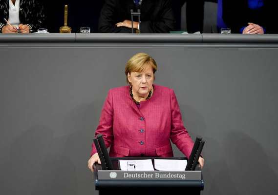 Merkel apresentou detalhes as novas regras sanitárias no Bundestag
