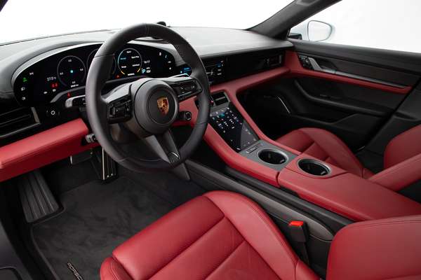 Porsche Taycan Turbo S.