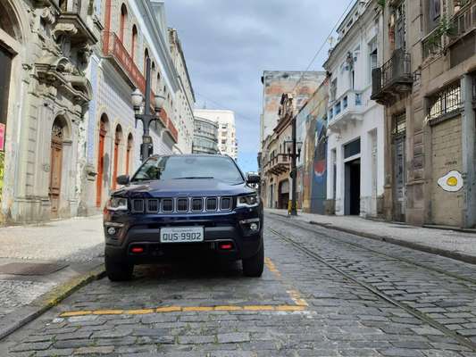 Roteiro do Compass começou em Santos, rumo a São Paulo e Paraty.
