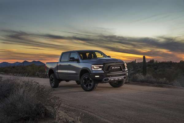 Ram 1500 Rebel 5.7 V8 Hemi 4x4.