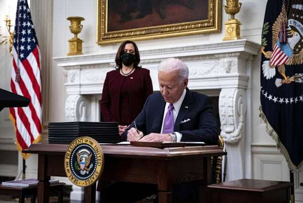 Biden apresentou ainda um plano nacional de combate à Covid-19