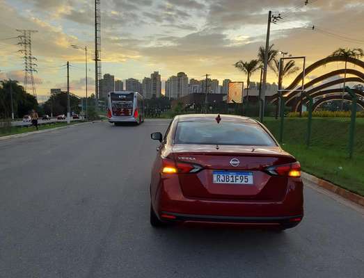 Novo Nissan Versa Exclusive 1.6 CVT.