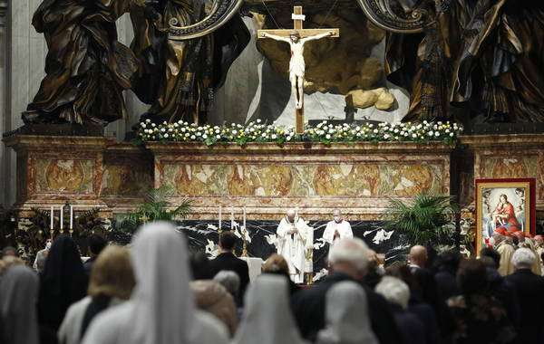 Vigília de Páscoa do papa Francisco no Vaticano