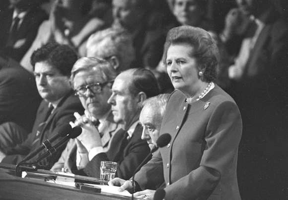 Margaret Thatcher foi figura política central do século XX