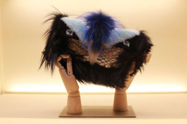 fendi feather bolsa