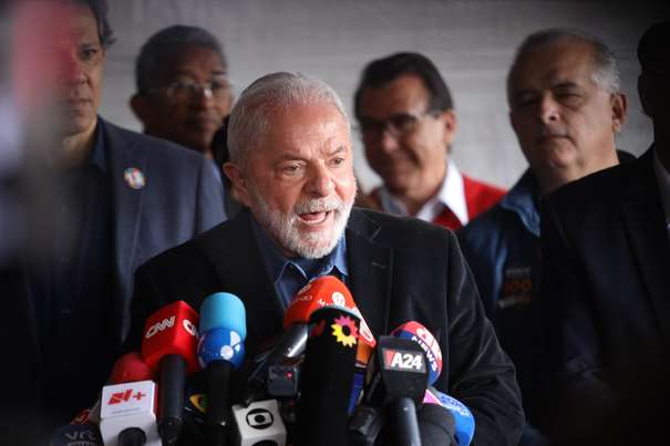 Frustra&ccedil;&atilde;o petista e otimismo bolsonarista: como campanhas receberam  resultado do 1&ordm; turno