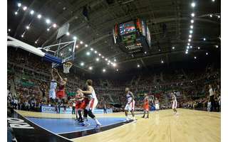 Koka - Cleveland Cavaliers enfrenta Miami Heat em jogo da temporada regular  da NBA