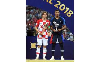 Modric eleito melhor jogador do Mundial: os prémios individuais  atribuídos após a vitória da França - Mundial  2018 - Jornal Record