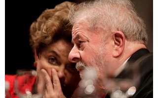 Ex-presidentes Lula e Dilma