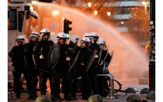 Protestos contra medidas de combate à Covid-19 em Bruxelas
21/11/2021
REUTERS/Johanna Geron