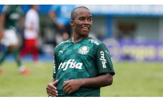 Endrick, de apenas 15 anos, é o principal destaque do Palmeiras na Copinha