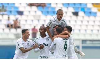 Jogadores do Palmeiras festejam gol na vitória contra o Atlético-GO neste sábado, na Copa SP Fabio Menotti Palmeiras