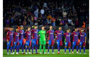 Barcelona terminou a temporada sem conquistar nenhum título (Foto: PAU BARRENA / AFP)