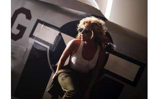 Lady Gaga divulga música do novo 'Top Gun'