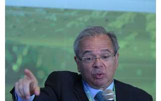 Paulo Guedes, ministro da Economia; ele fala que num eventual segundo mandato de Jair Bolsonaro, a Petrobras seria privatizada