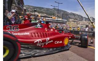 Charles Leclerc e Carlos Sainz formam a primeira fila em Mônaco 