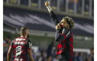 Santos perde para o Flamengo na Vila e Bustos vê pressão crescer