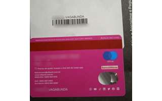 Cartão de crédito veio com sobrenome substituído por xingamento para cliente do MS