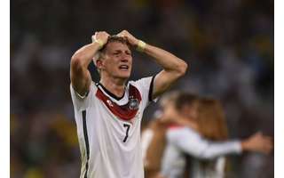 Schweinsteiger im WM-Streit in Brasilien, 2014 (Foto: AFP/Fabrice Cofrini)