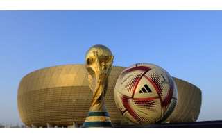 Fifa apresenta a 'Al Hilm', bola que será usada nas semifinais e