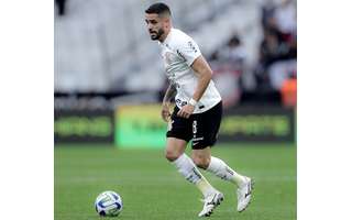 Ausência constante: Renato Augusto perde quase metade dos jogos do  Corinthians na temporada