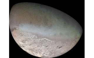 Tritão é a maior lua de Netuno