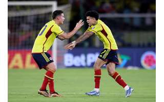 Luis Díaz, da Colômbia, comemora gol marcado contra o Brasil pelas Eliminatórias da Copa. 